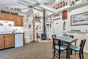 red barn village apartments