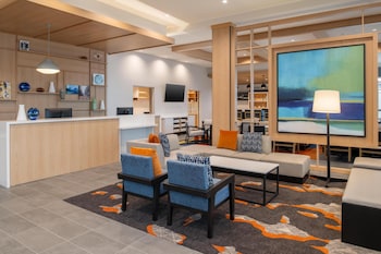 Hyatt House Fresno Campus Pointe,,2 star