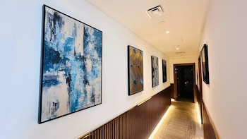premium 2 bed millennium apartment