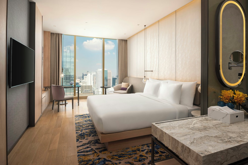 grand nikko bangkok sathorn