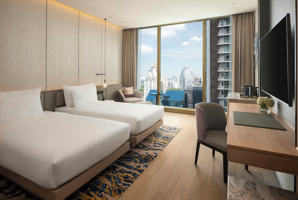 grand nikko bangkok sathorn
