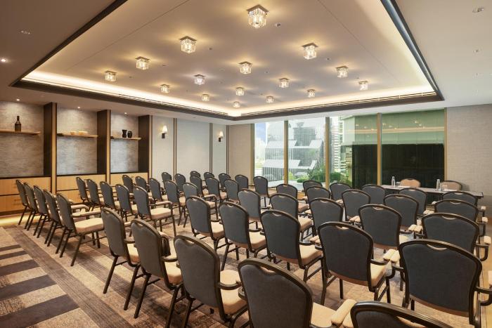 grand nikko bangkok sathorn