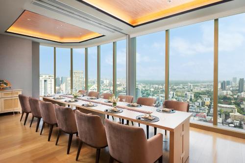 grand nikko bangkok sathorn