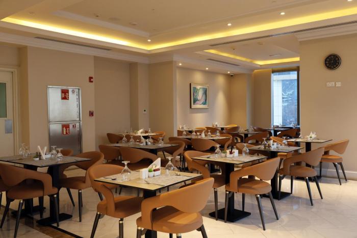 westpac hotel and suites westbay doha