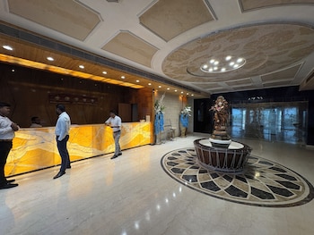 hotel golden palace puri
