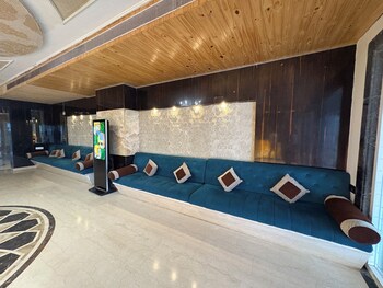 hotel golden palace puri