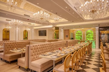 Anant Palace Hotel,,3 star