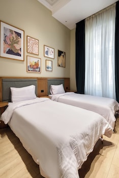 Hazel Spaces Downtown,11 Emad Eldin St, Oraby, Cairo 12211,3 star