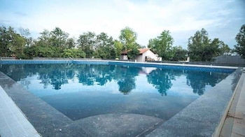 Benchkal Resort,,2 star