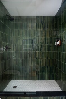 wildrest hotel