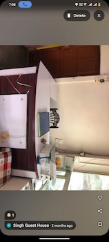 Singhguest House,,3 star