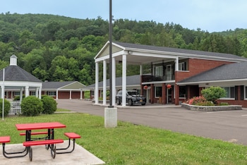 valley trail inn