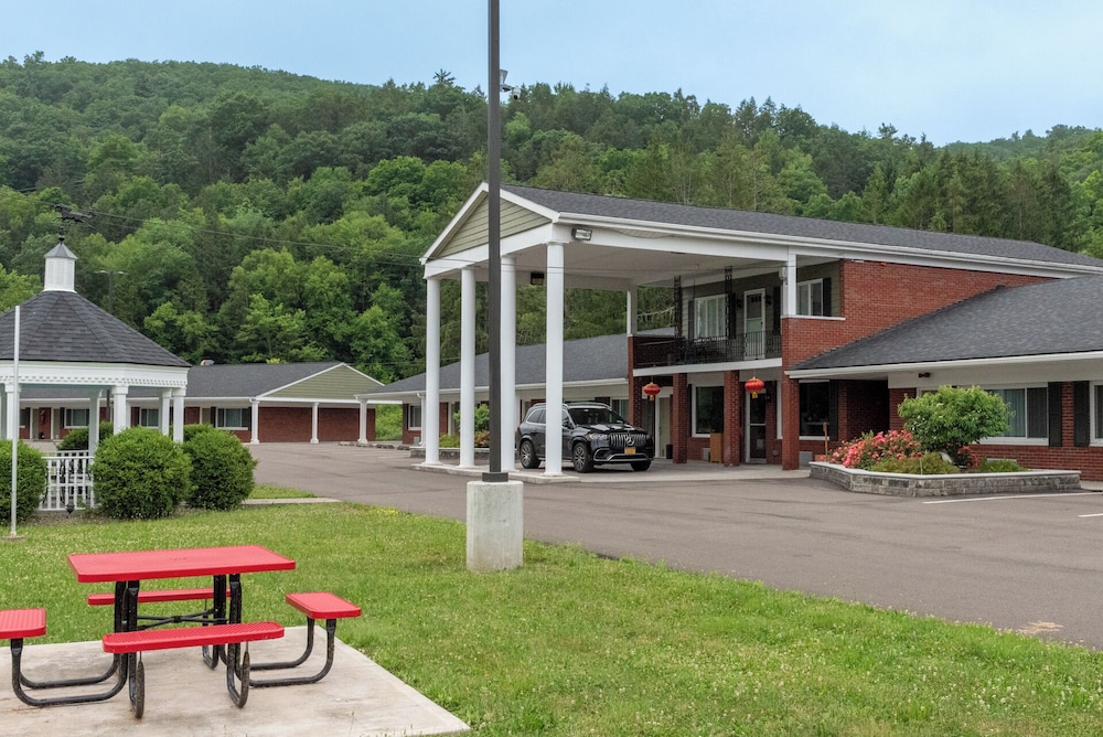 valley trail inn