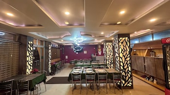 hotel marvel international and resturant