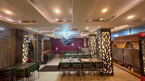 hotel marvel international and resturant