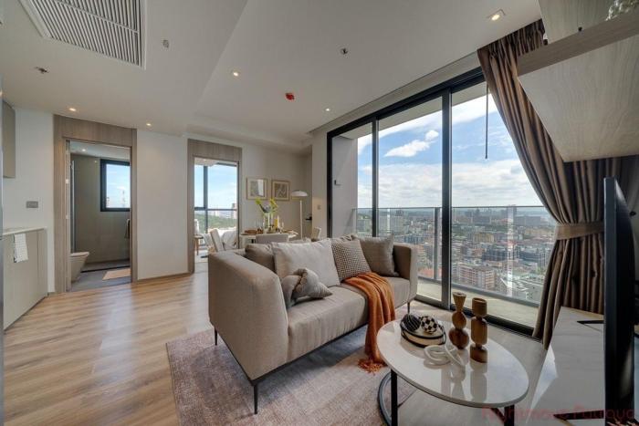 exclusive sea view 2 bed room high floor 2 balcony