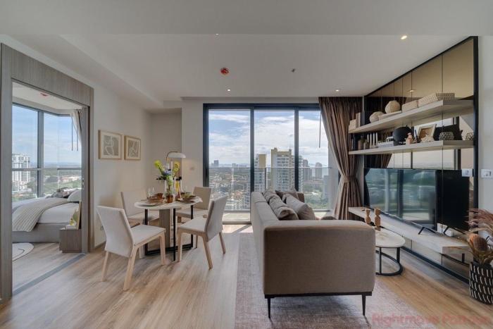 exclusive sea view 2 bed room high floor 2 balcony