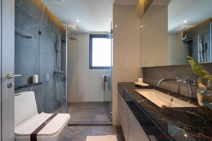 exclusive sea view 2 bed room high floor 2 balcony