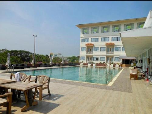 new siya hotel