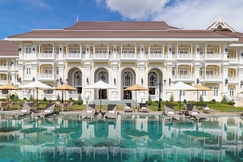 Ping Pura Riverside Resort & Spa,,4 star