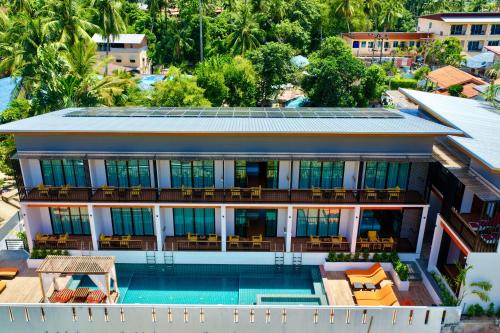 mar ozo kohtao