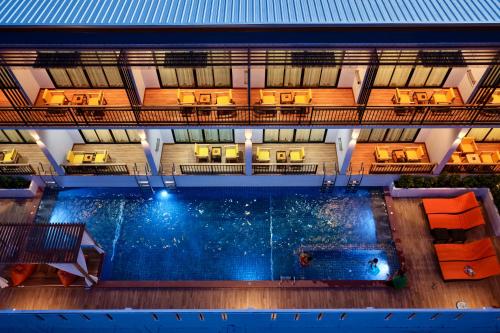 mar ozo kohtao