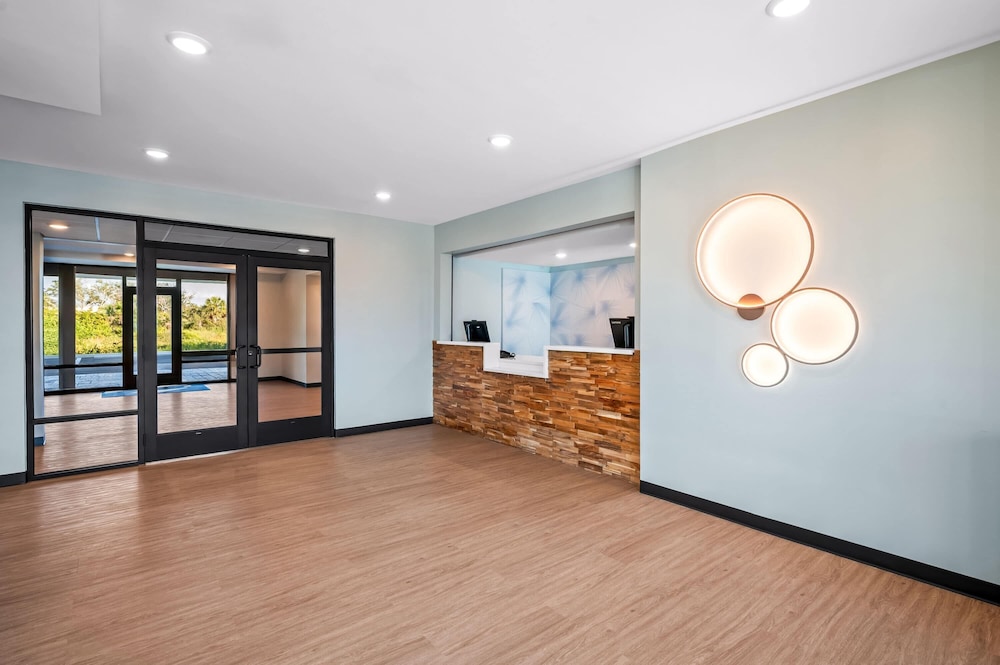 echo suites extended stay by wyndham naples