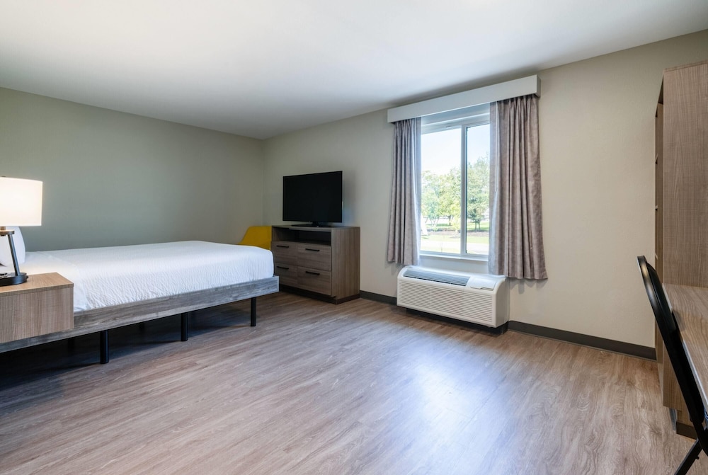 echo suites extended stay by wyndham naples