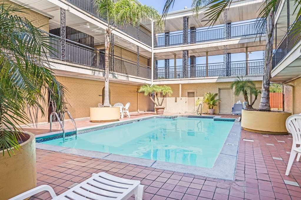 super 8 by wyndham new orleans