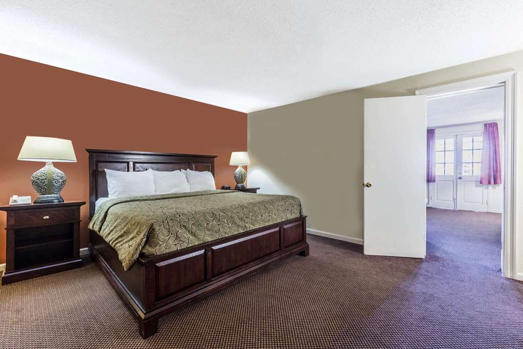 super 8 by wyndham new orleans