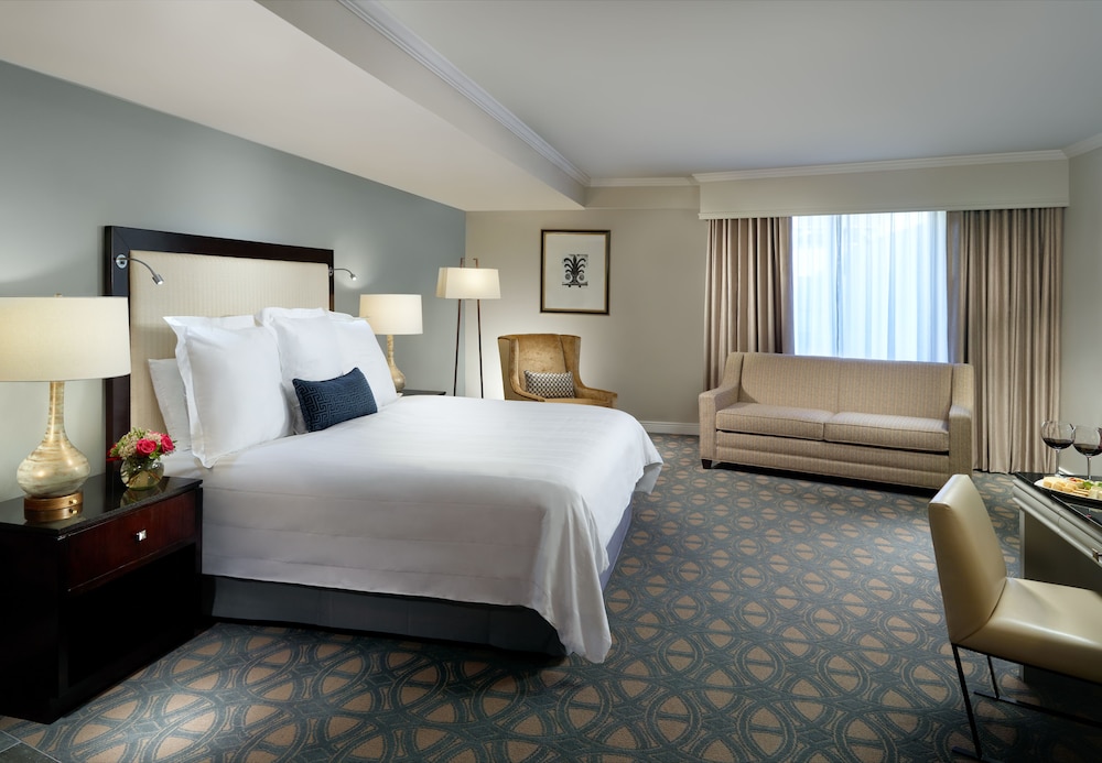 the riverfront hotel new orleans