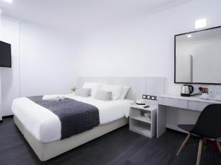 hotel calmo hamilton