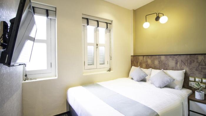 hotel calmo hamilton