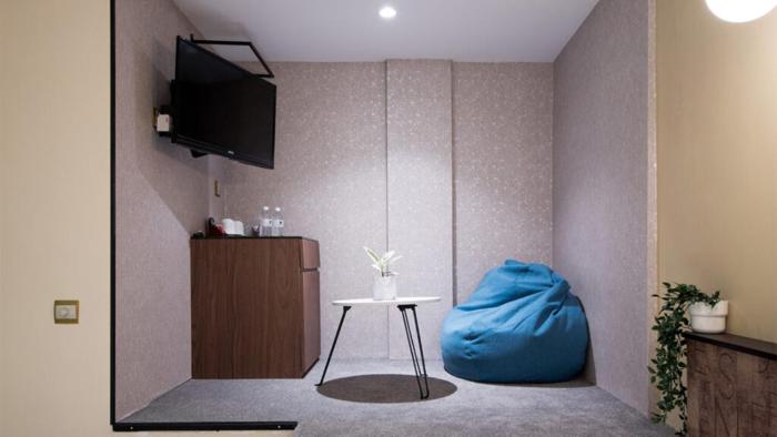 hotel calmo hamilton