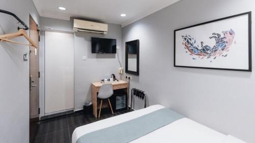 hotel calmo hamilton