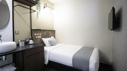 hotel calmo hamilton
