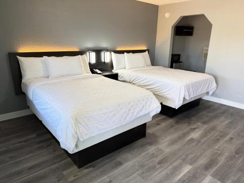 Budget Inn Port Lavaca,2016 W Main St,2 star