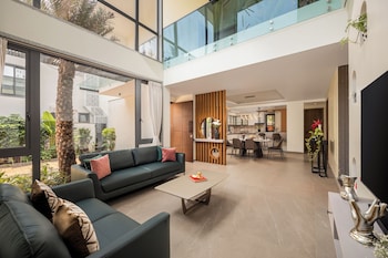 Elivaas Cloud 7 | 4 Bhk Villa With Pvt Pool,,3 star