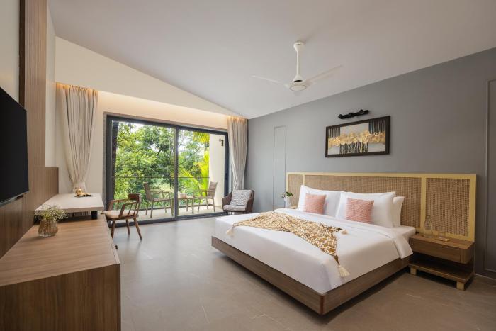 elivaas cloud 7 4 bhk villa with pvt pool
