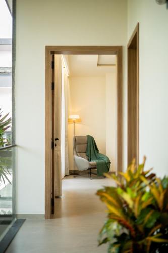 elivaas cloud 7 4 bhk villa with pvt pool