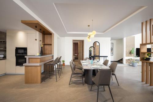 elivaas cloud 7 4 bhk villa with pvt pool