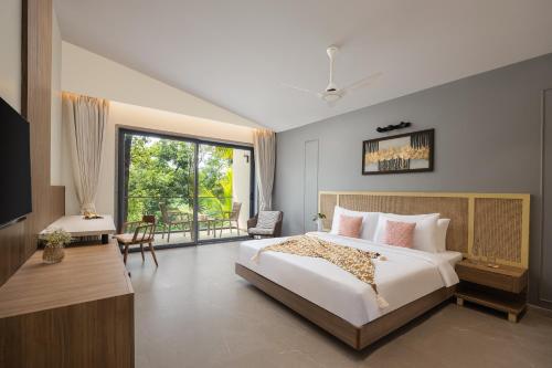 elivaas cloud 7 4 bhk villa with pvt pool