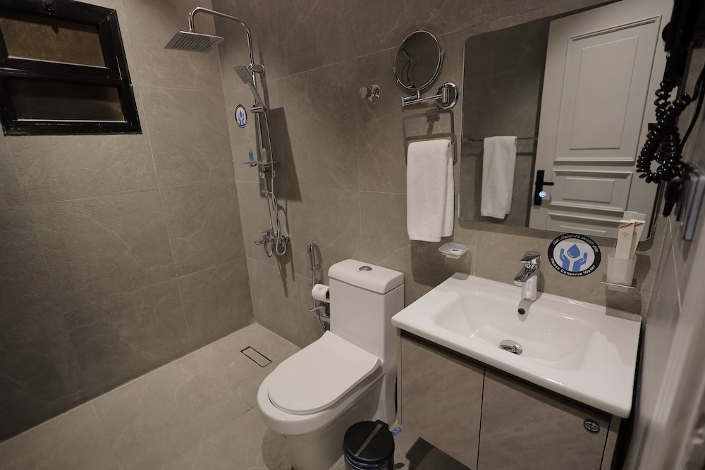 xyz hotel al yasmin