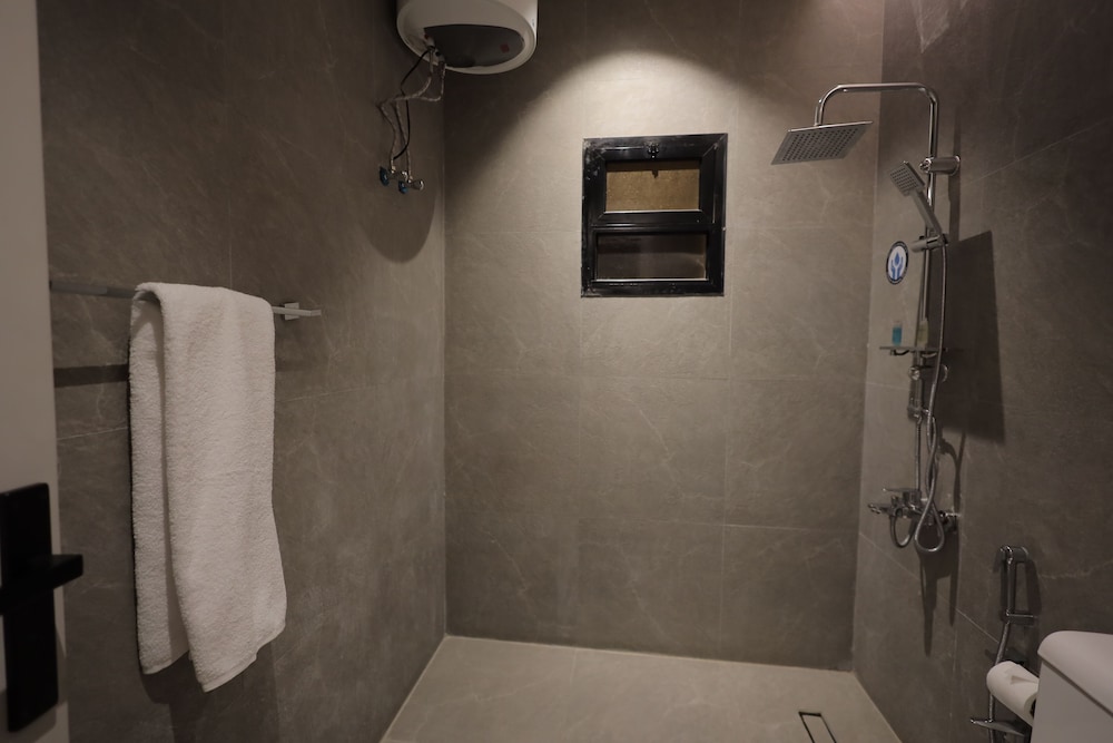 xyz hotel al yasmin