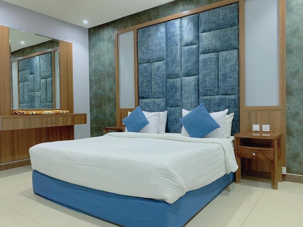 xyz hotel al yasmin