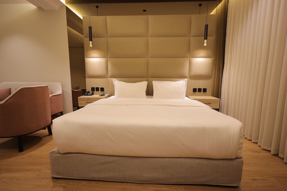xyz hotel al yasmin