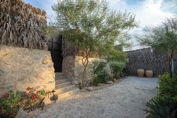 hatta village lodges