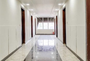 Hotel Opm & Restaurant,,3 star