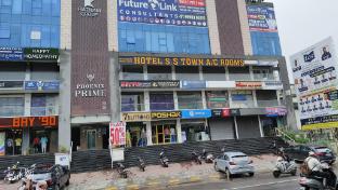 hotel s s town