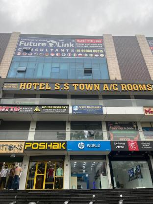 hotel s s town